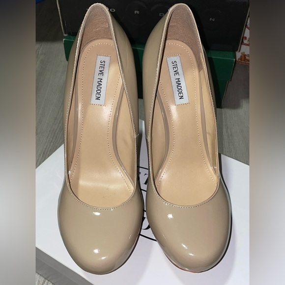 Steve Madden Vintage Women’s 10 size Hight Heels NWT - Picture 10 of 11